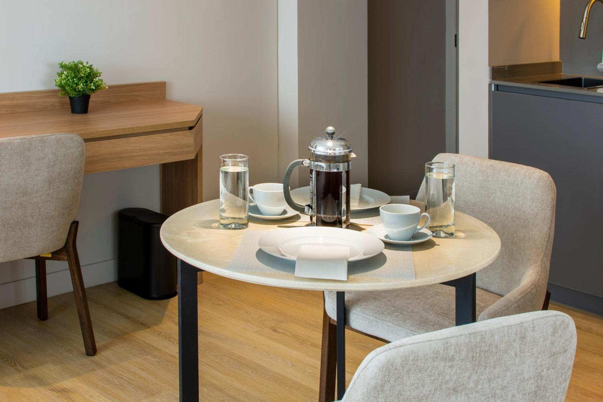 Nodo Hotel *