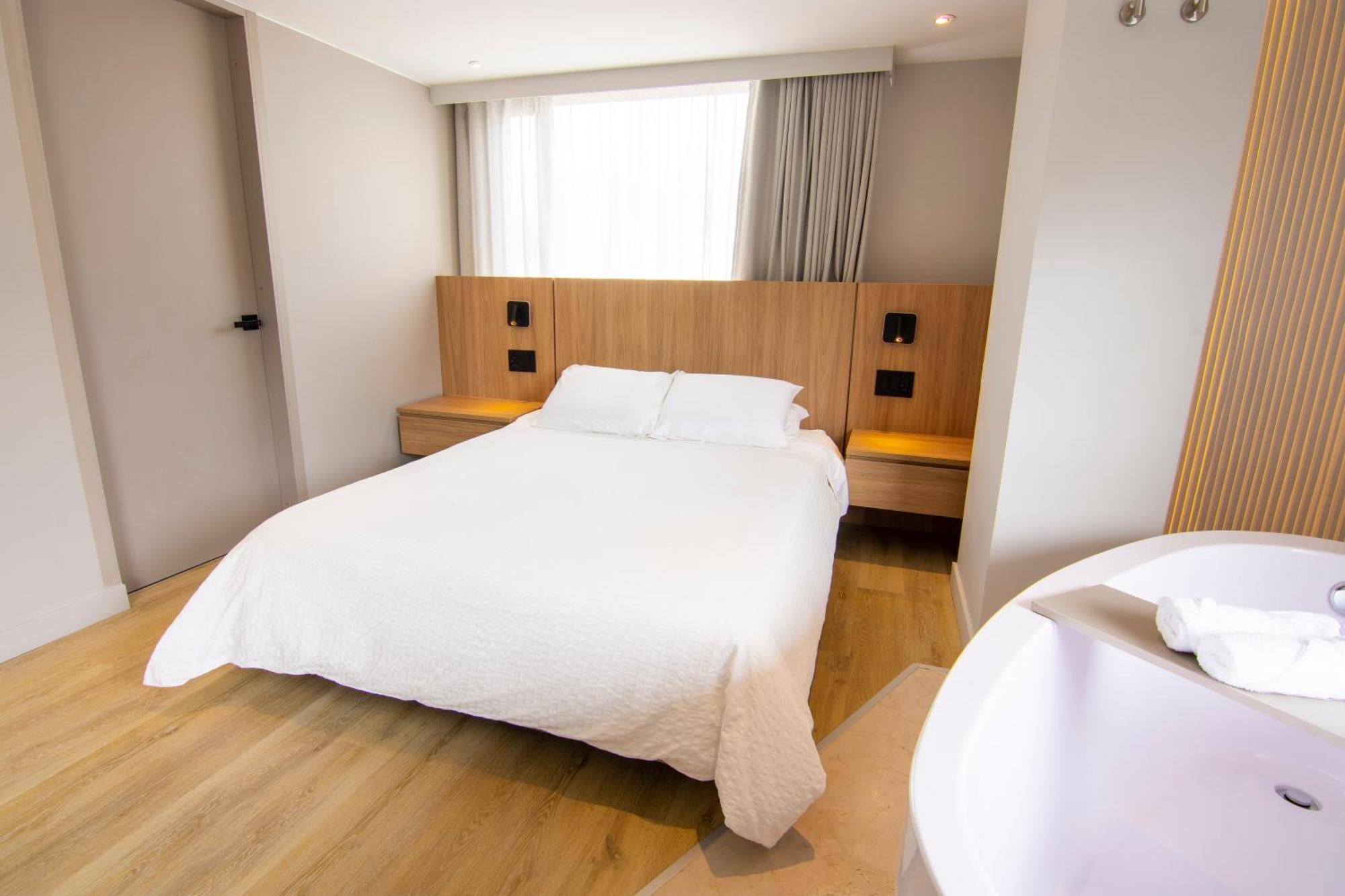 Nodo Hotel *